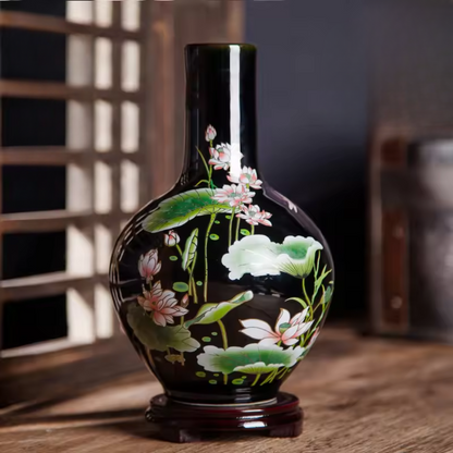 Elegant Lotus™ – Handgjord blomvas i porslin – Klassisk skönhet i blom